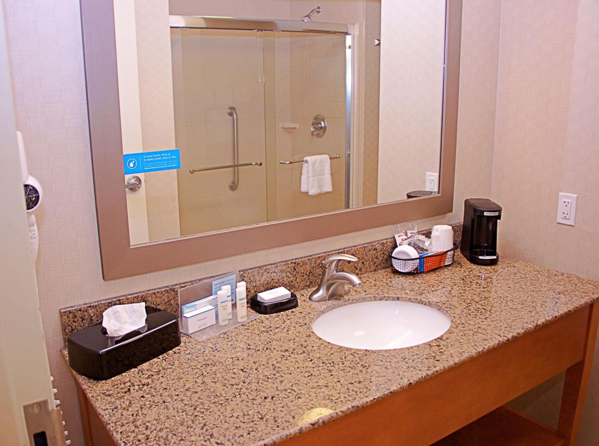 Hampton Inn Sidney Eksteriør billede